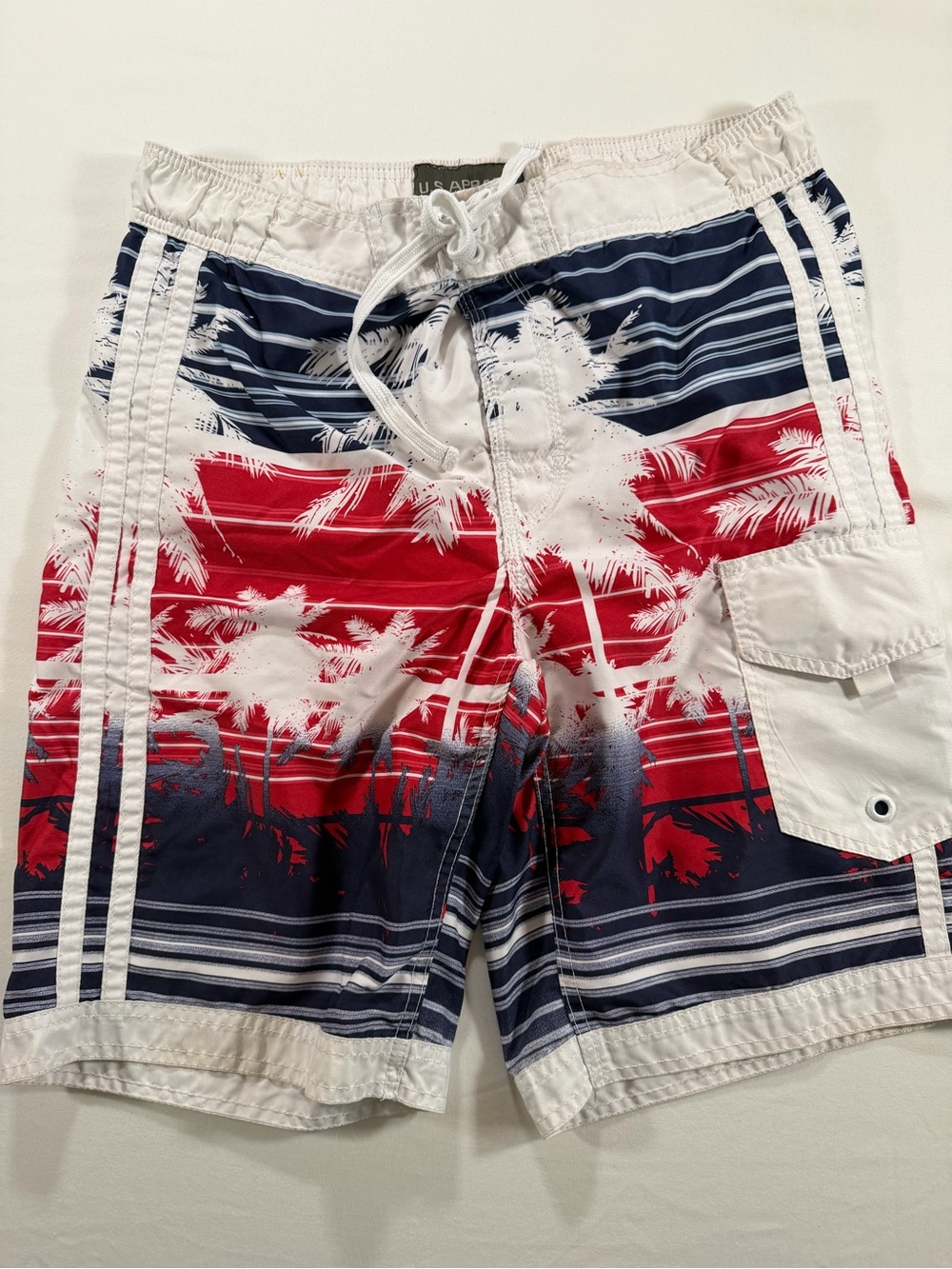 Men's Red, Navy & White Palm-Print Swim Trunks - US apparel Sz small